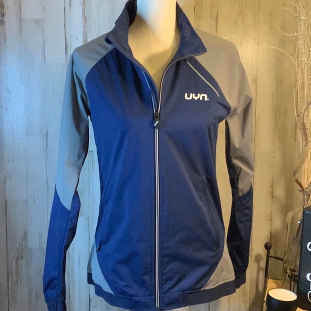 UYN lady's soft shell jacket blue grey. size Small